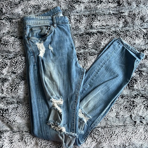 Men Blue Jeans Ripped - Picture 3 of 3